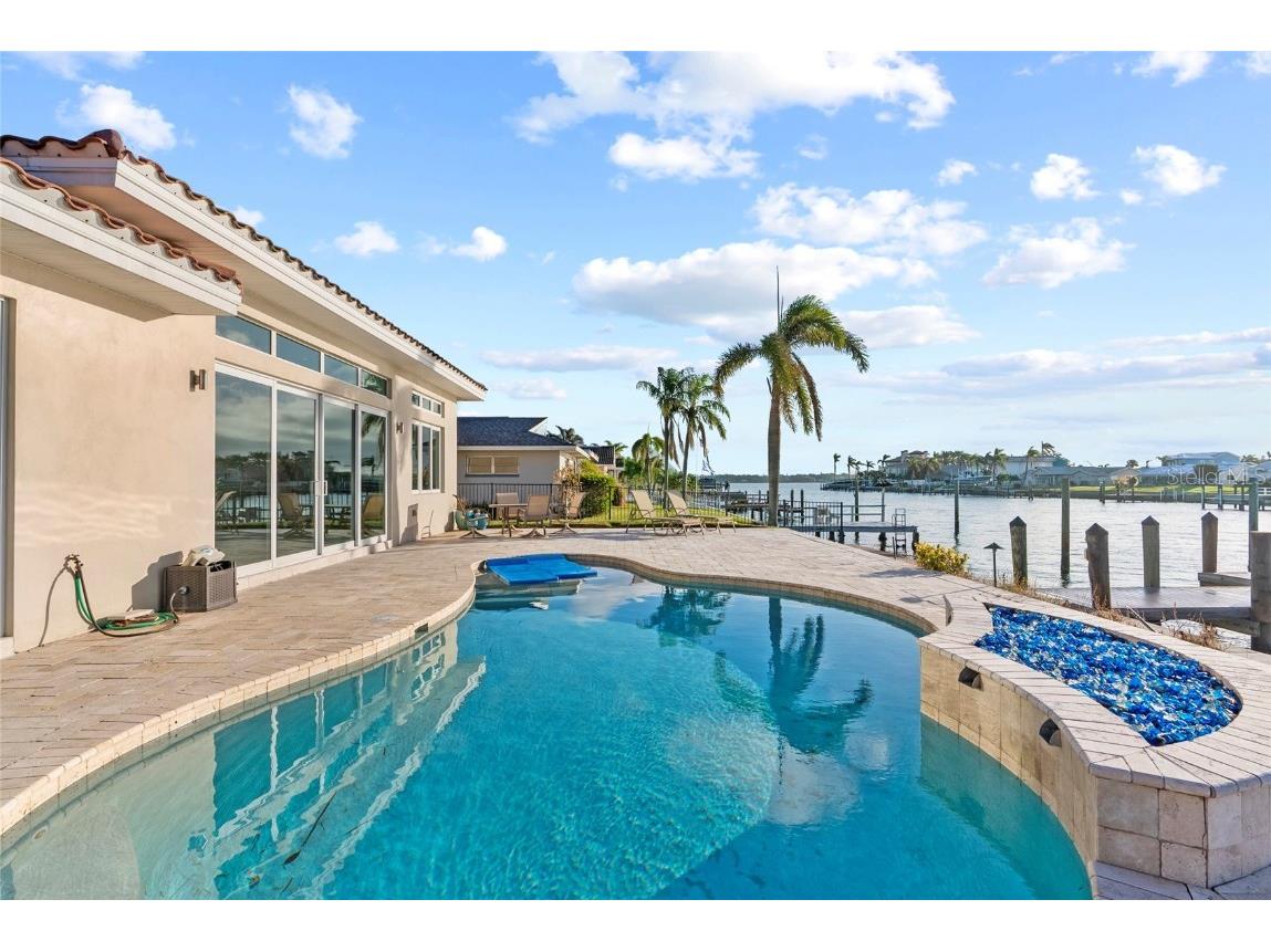 755 119th Avenue Treasure Island FL 33706 TB8321156 image1
