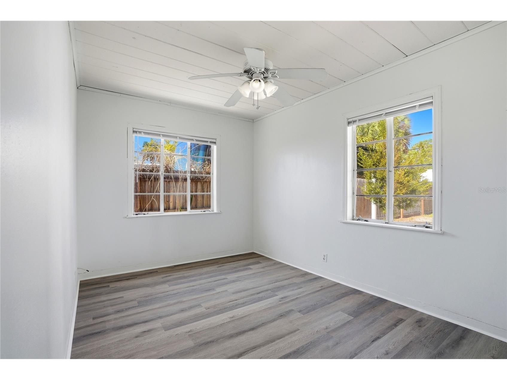 755 Alamanda Way S Saint Petersburg FL 33705 TB8491293 image17