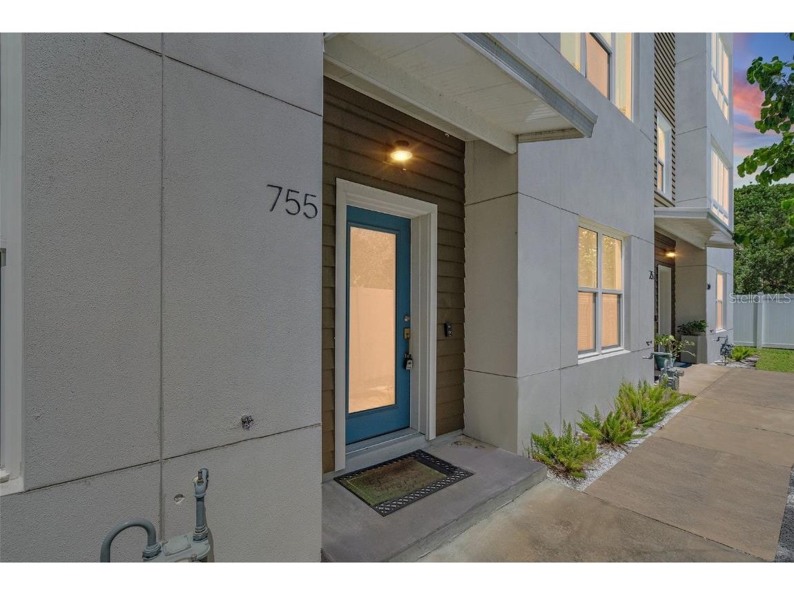 755 Calla Terrace N Saint Petersburg FL 33701 TB8411211 image2