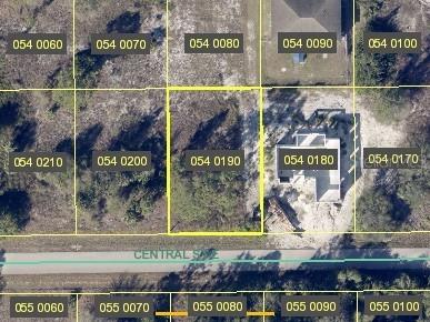 755 Central Street E Lehigh Acres FL 33974 OM668129 image1