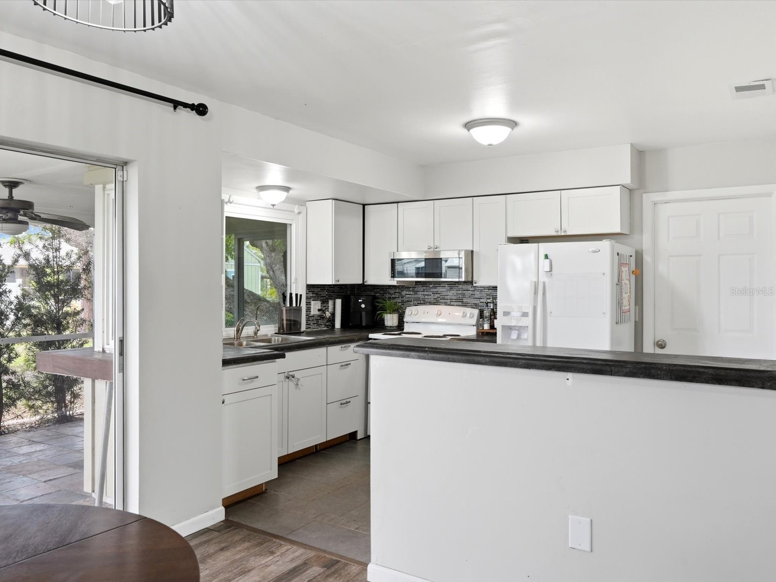 755 Hartford Drive NW Port Charlotte FL 33952 C7523713 image7