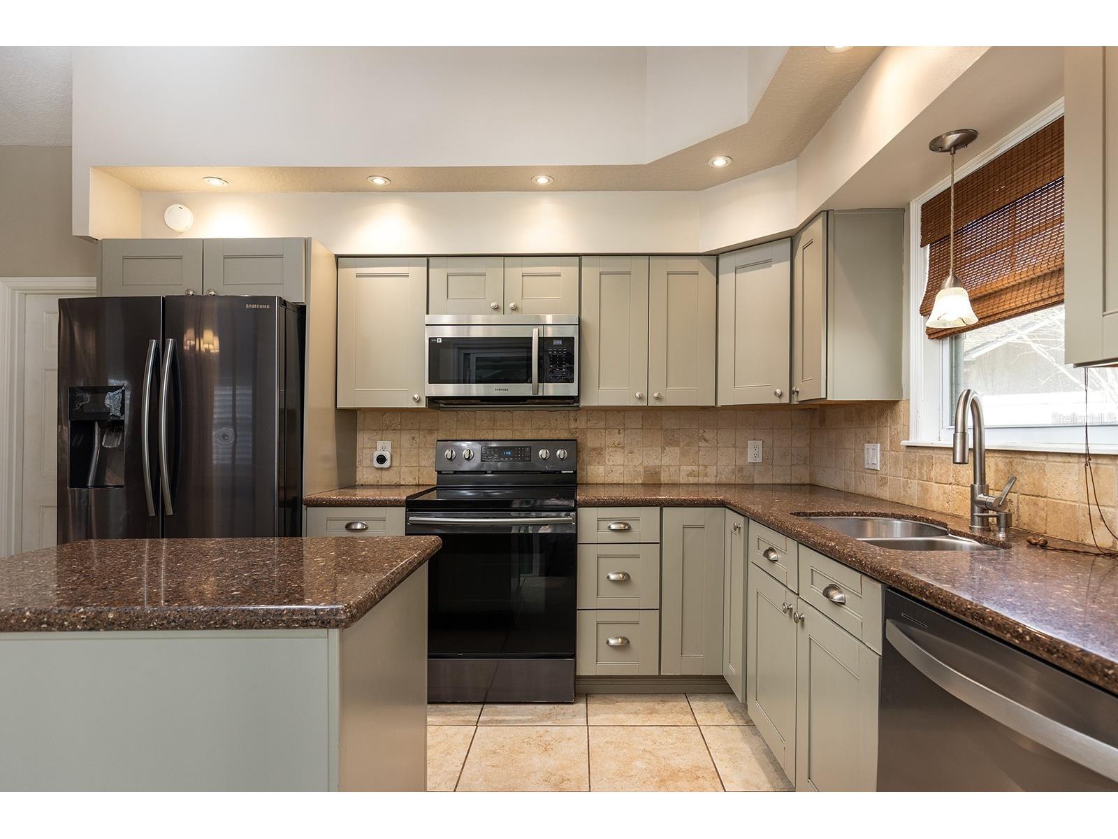 755 Oak Terrace Orange City FL 32763 O6378891 image12