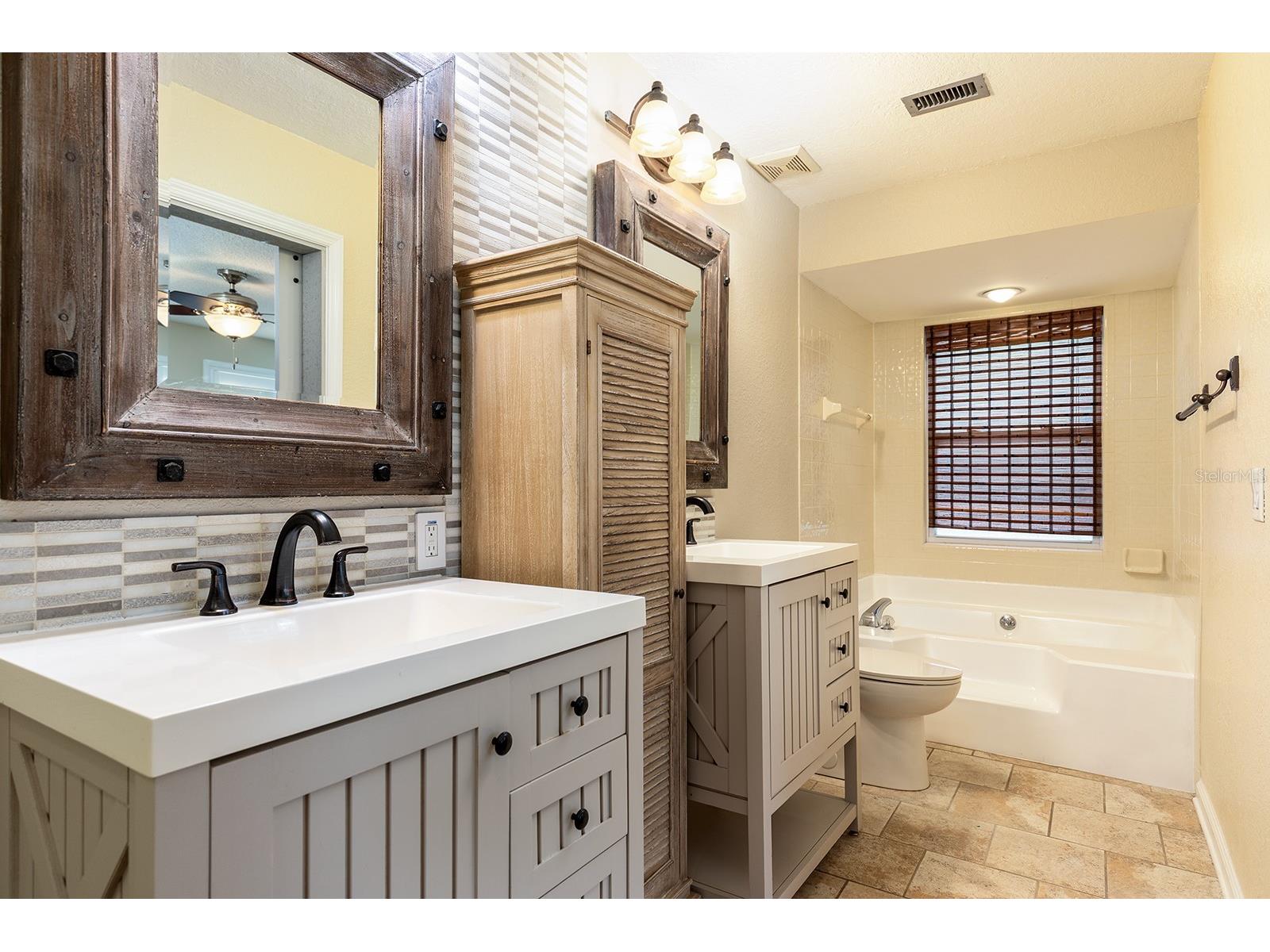 755 Oak Terrace Orange City FL 32763 O6378891 image18