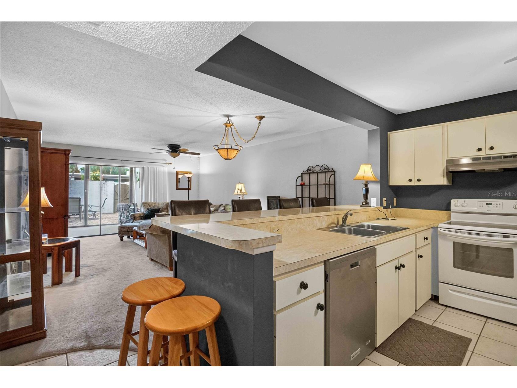 755 Oakview Drive Bradenton FL 34210 A4699426 image7