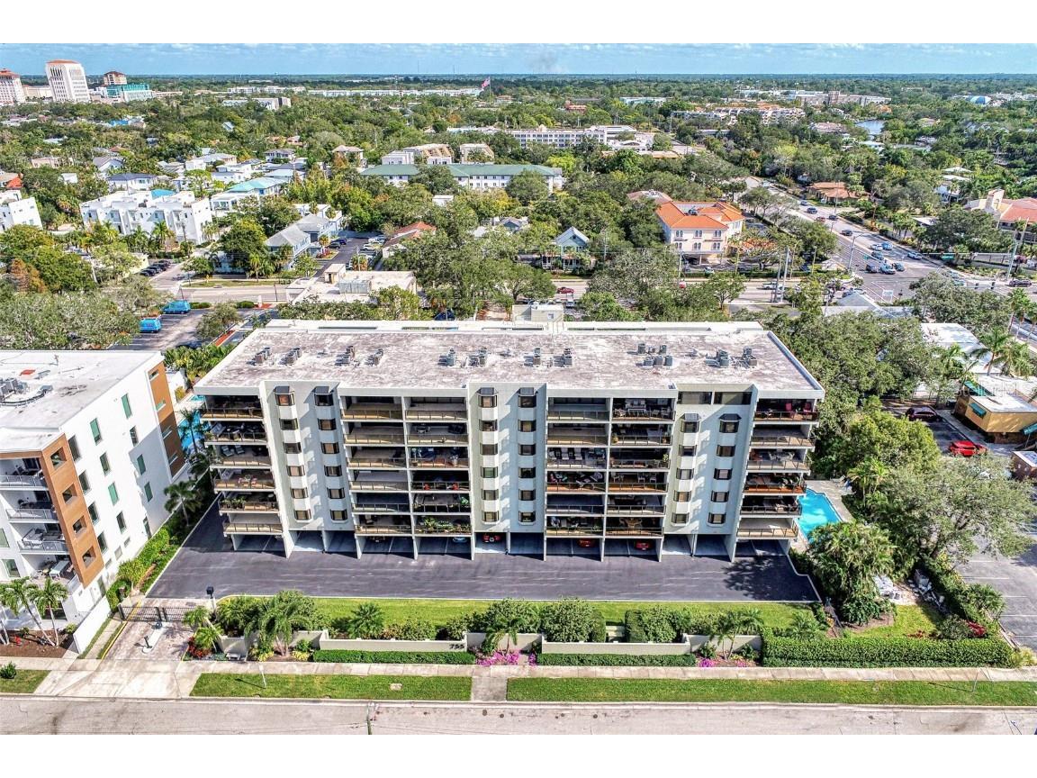 755 S Palm Avenue #404 Sarasota FL 34236 A4592236 image1