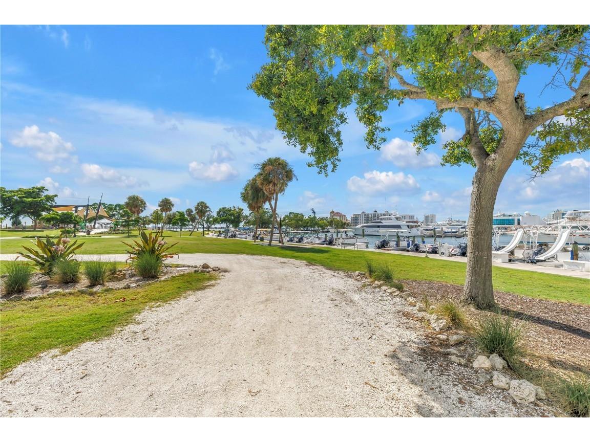755 S Palm Avenue #502 Sarasota FL 34236 - SARASOTA BAY A4665458 image61