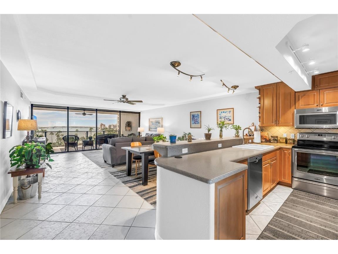 755 S Palm Avenue #502 Sarasota FL 34236 - SARASOTA BAY A4665458 image7