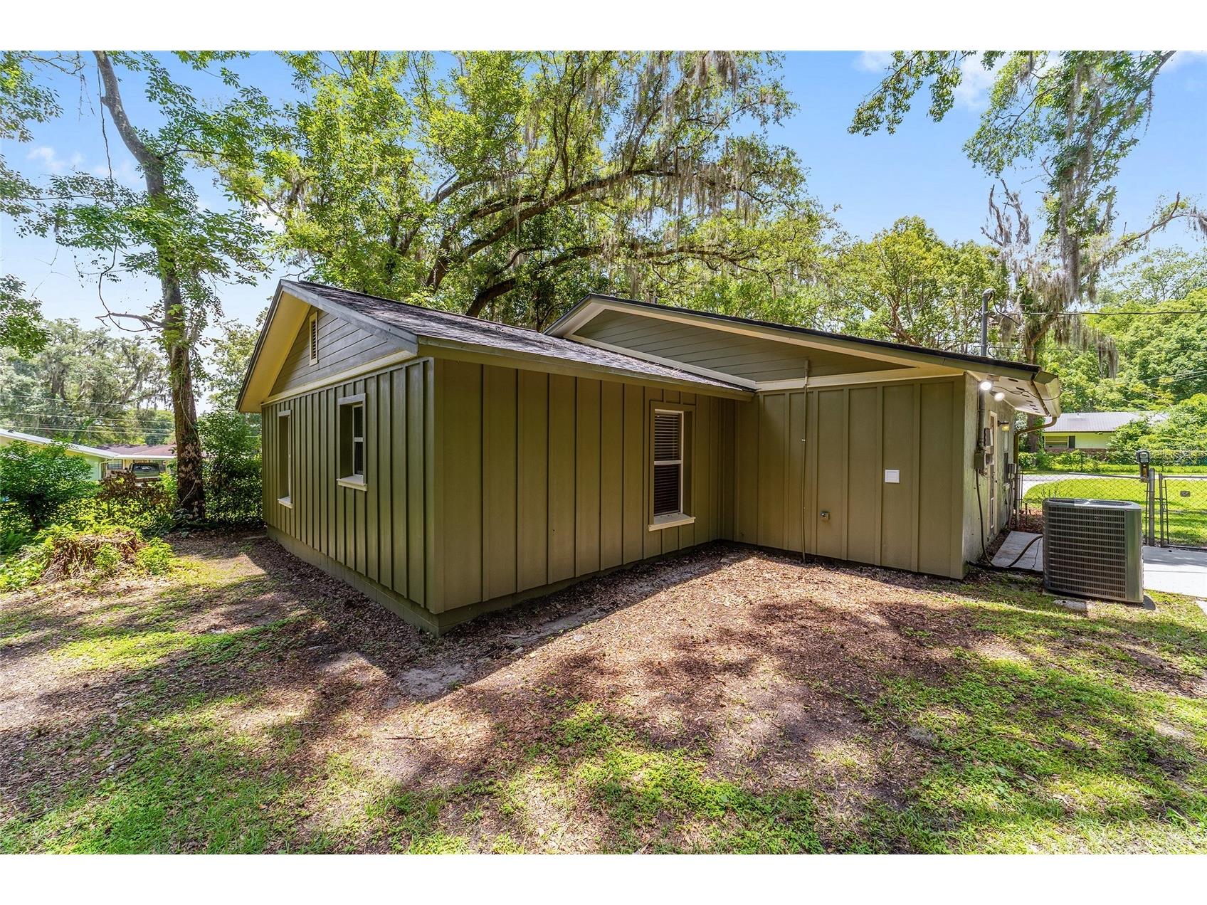 755 SE 29th Terrace Ocala FL 34471 OM726988 image43