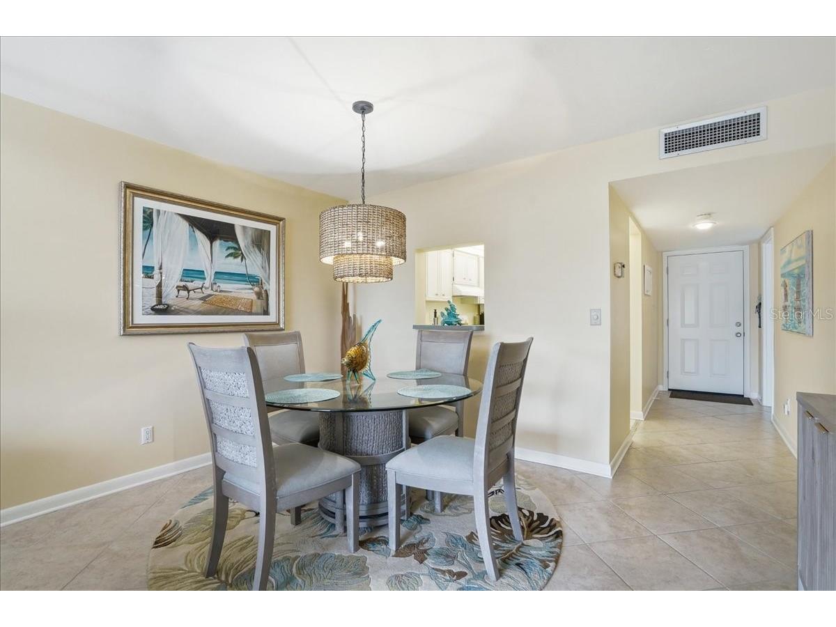 755 Village Circle #203 Venice FL 34292 A4690215 image8