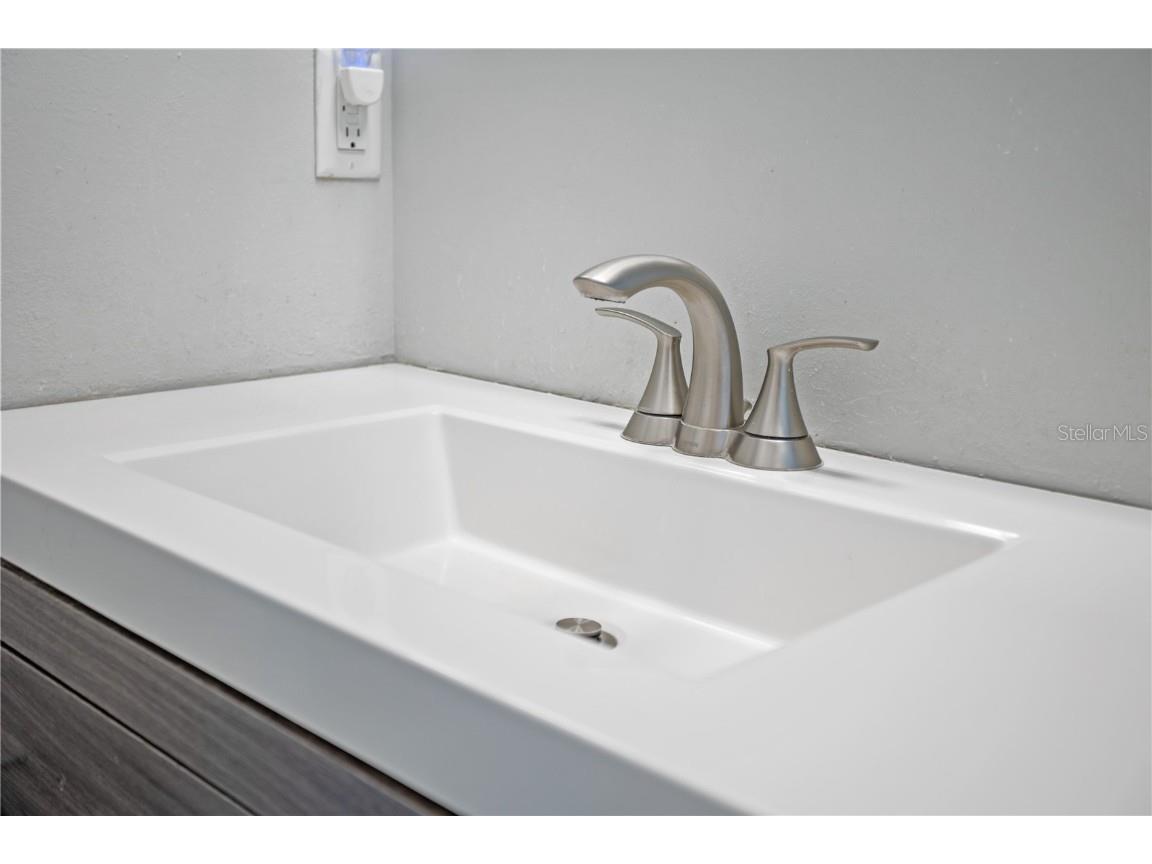 7550 Herricks Loop Orlando FL 32835 O6362227 image23