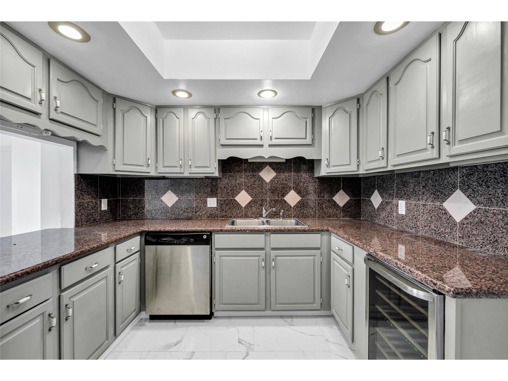 7550 Hinson Street #10A Orlando FL 32819 - Spring Lake O6375780 image6