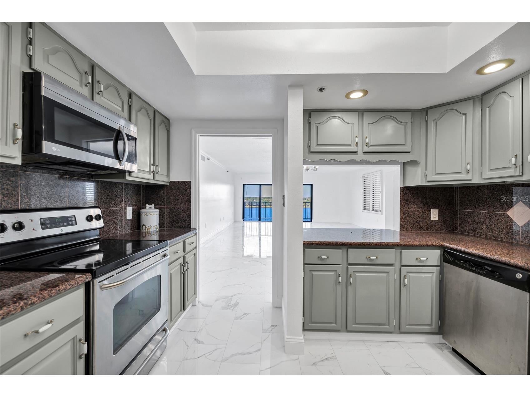 7550 Hinson Street #10A Orlando FL 32819 - Spring Lake O6375780 image7