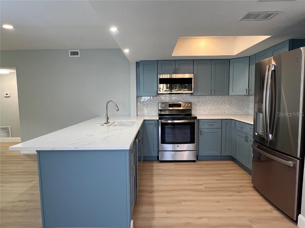 7550 Sunshine Skyway Lane S #P11 Saint Petersburg FL 33711 S5139019 image9