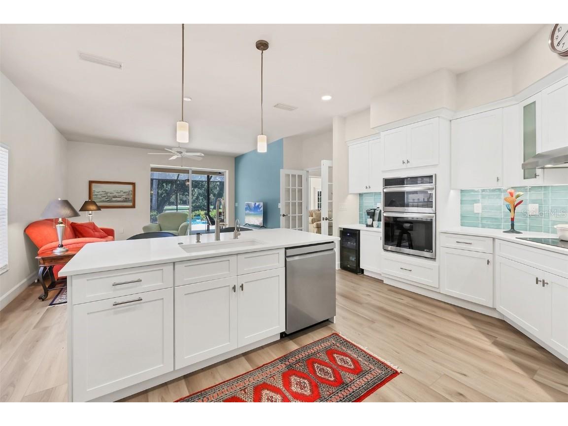 7551 Calle Facil Sarasota FL 34238 A4666773 image15