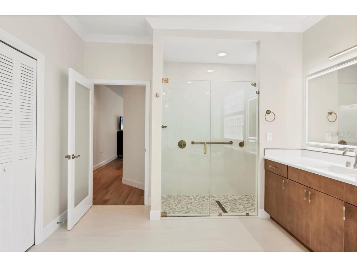 7551 Calle Facil Sarasota FL 34238 A4666773 image25