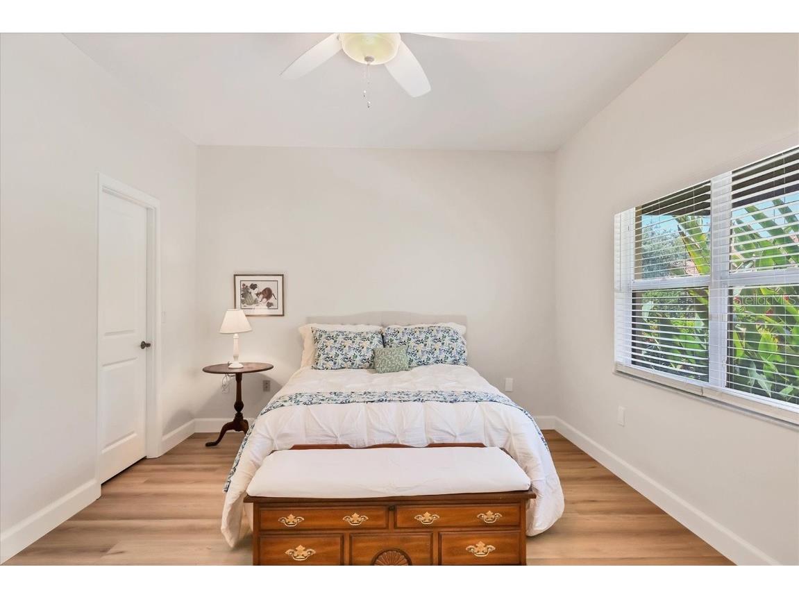 7551 Calle Facil Sarasota FL 34238 A4666773 image27