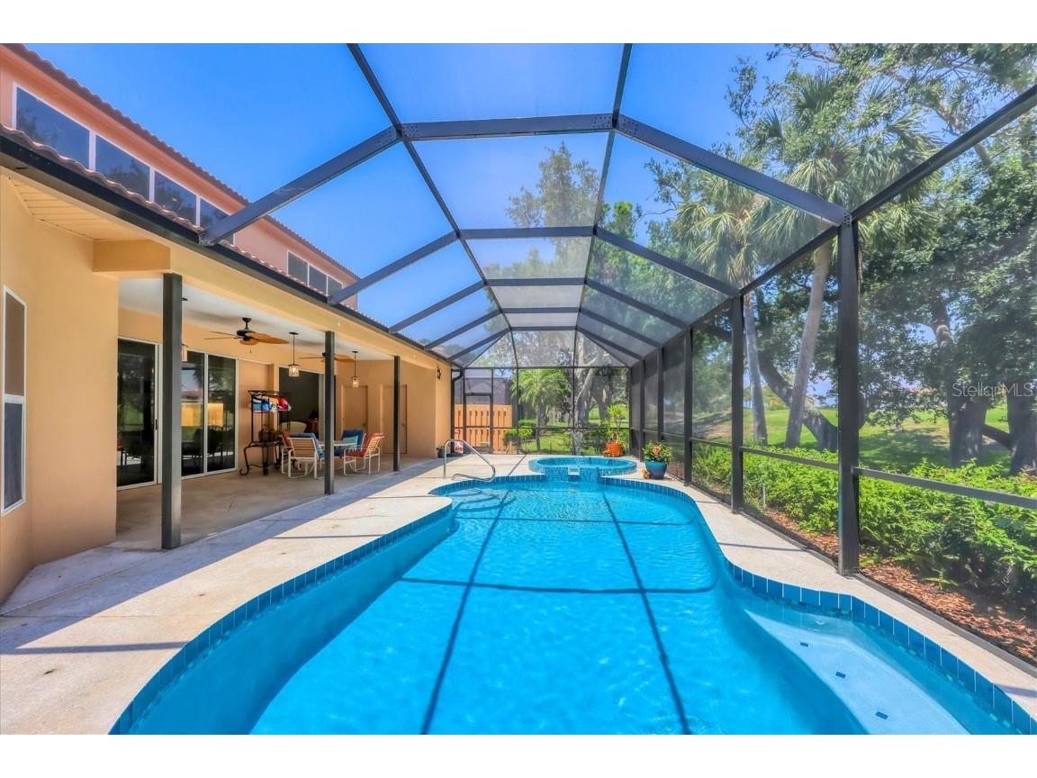 7551 Calle Facil Sarasota FL 34238 A4666773 image41