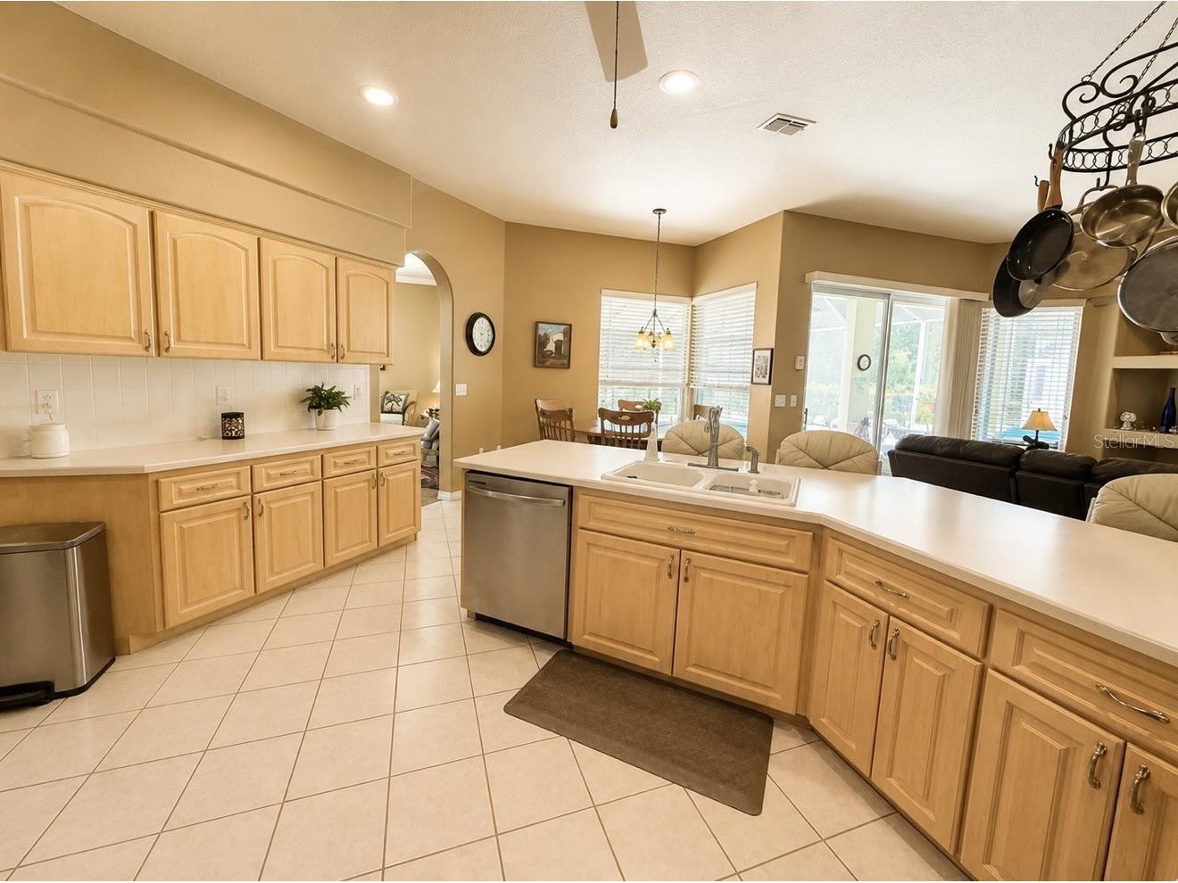 7552 River Country Drive Weeki Wachee FL 34607 W7887733 image12
