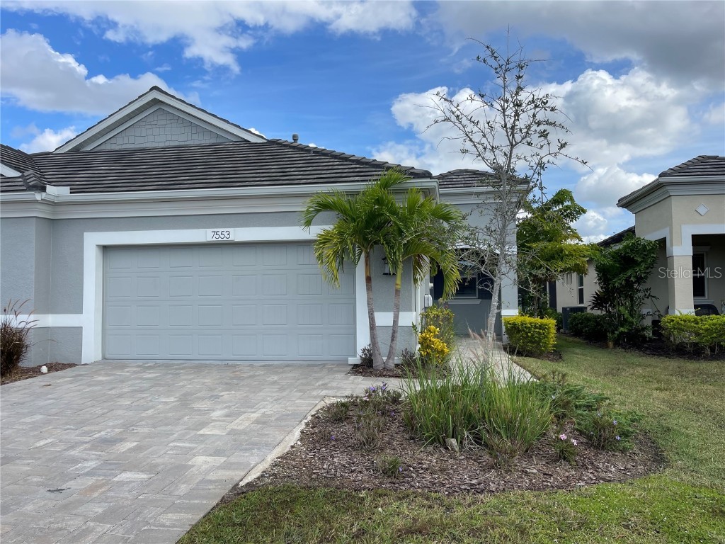 7553 Campus Cove Sarasota FL 34243 D6134597 image1