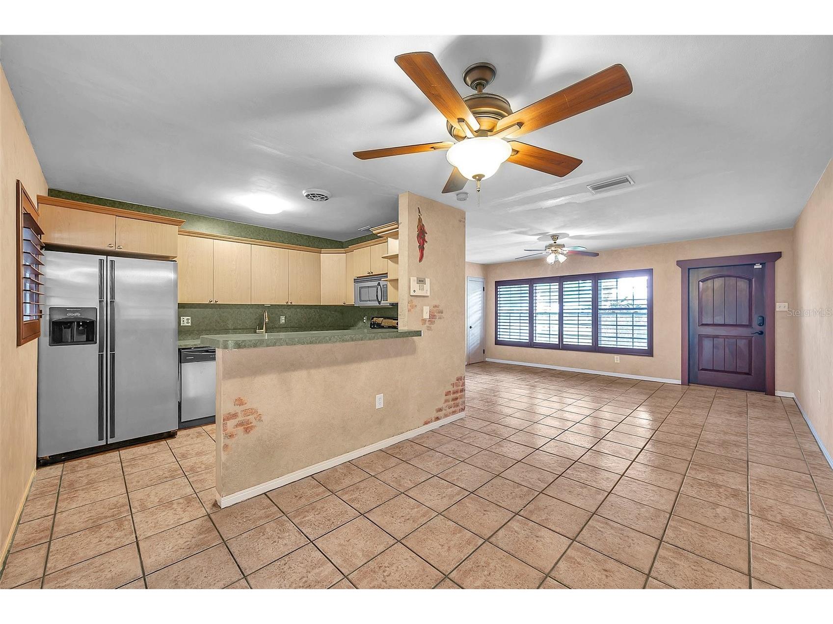 7555 19th Avenue N Saint Petersburg FL 33710 TB8516503 image12