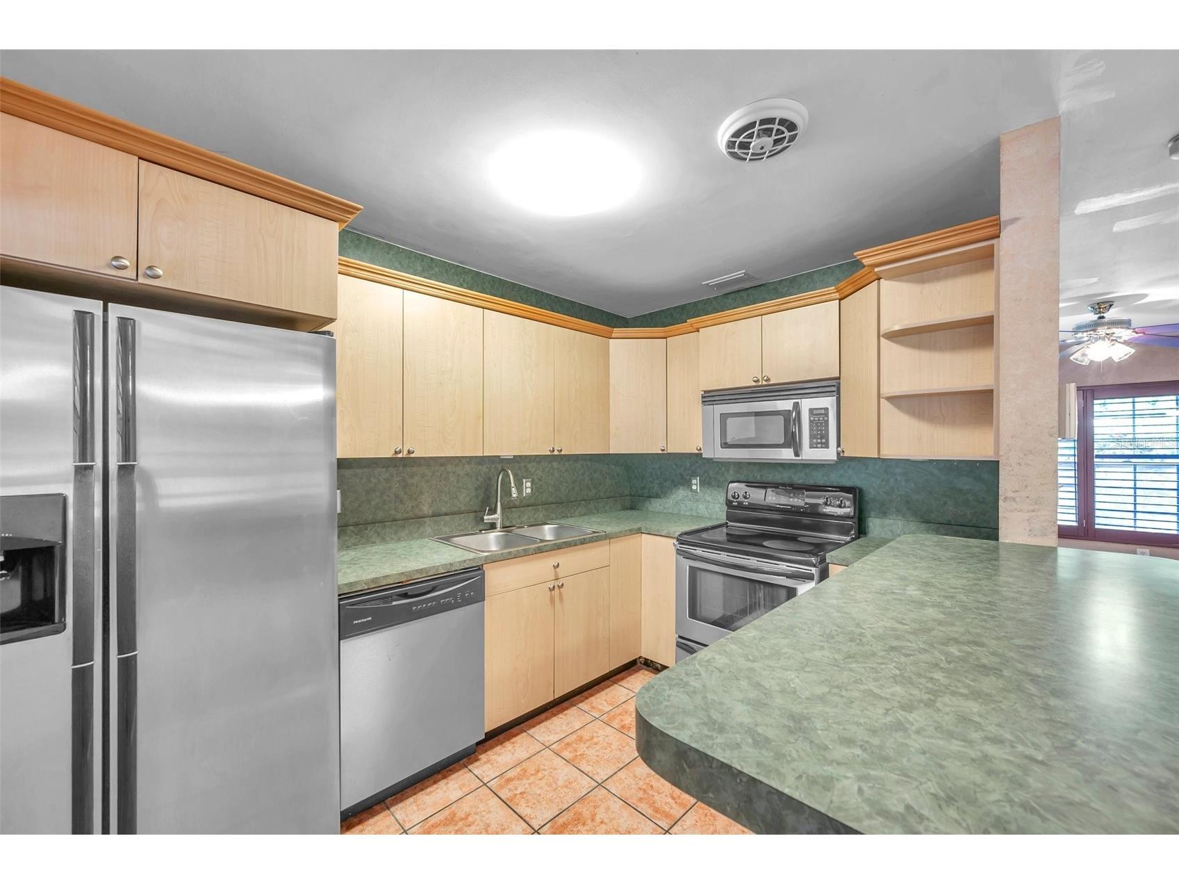 7555 19th Avenue N Saint Petersburg FL 33710 TB8516503 image13