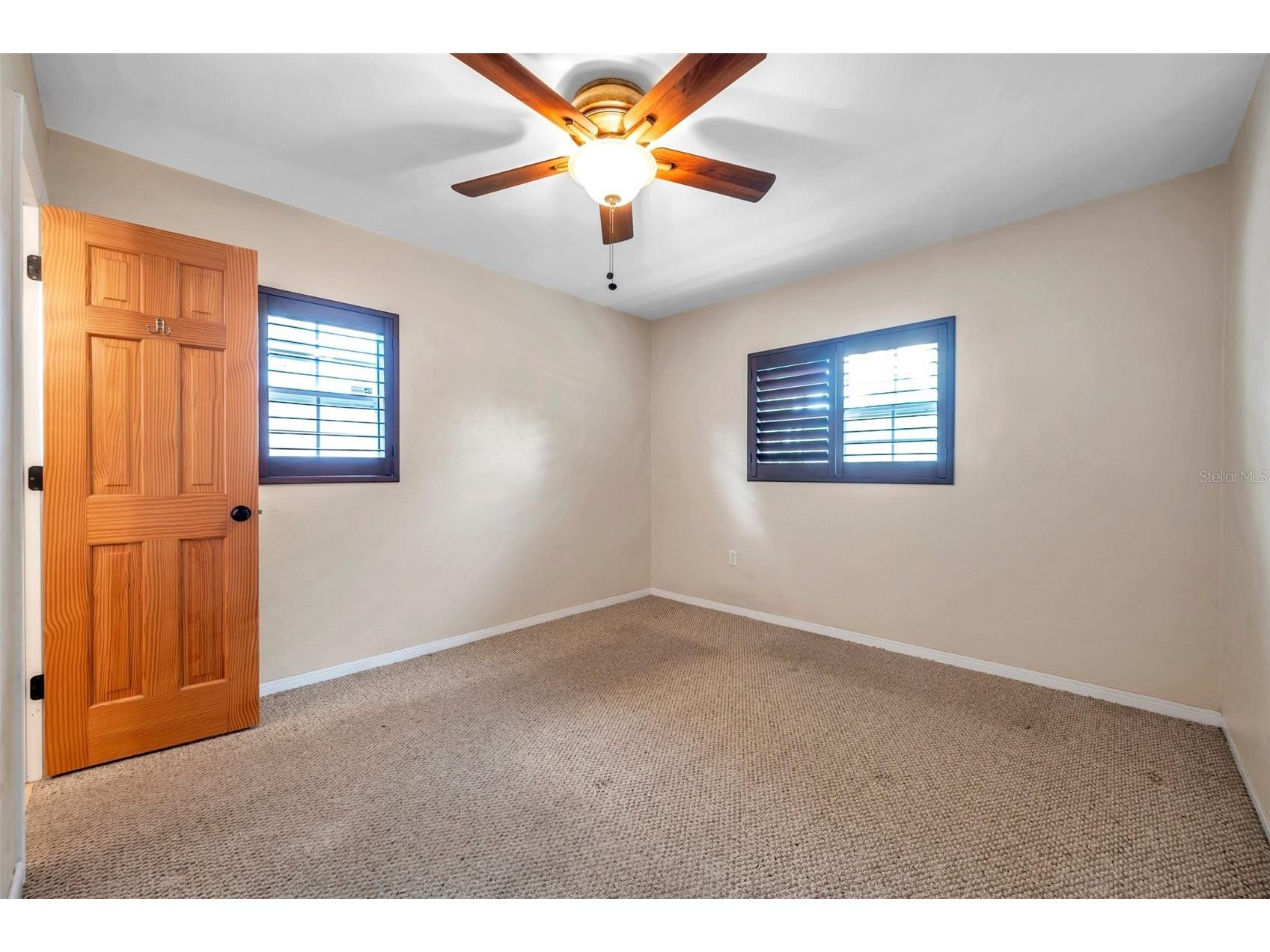 7555 19th Avenue N Saint Petersburg FL 33710 TB8516503 image20