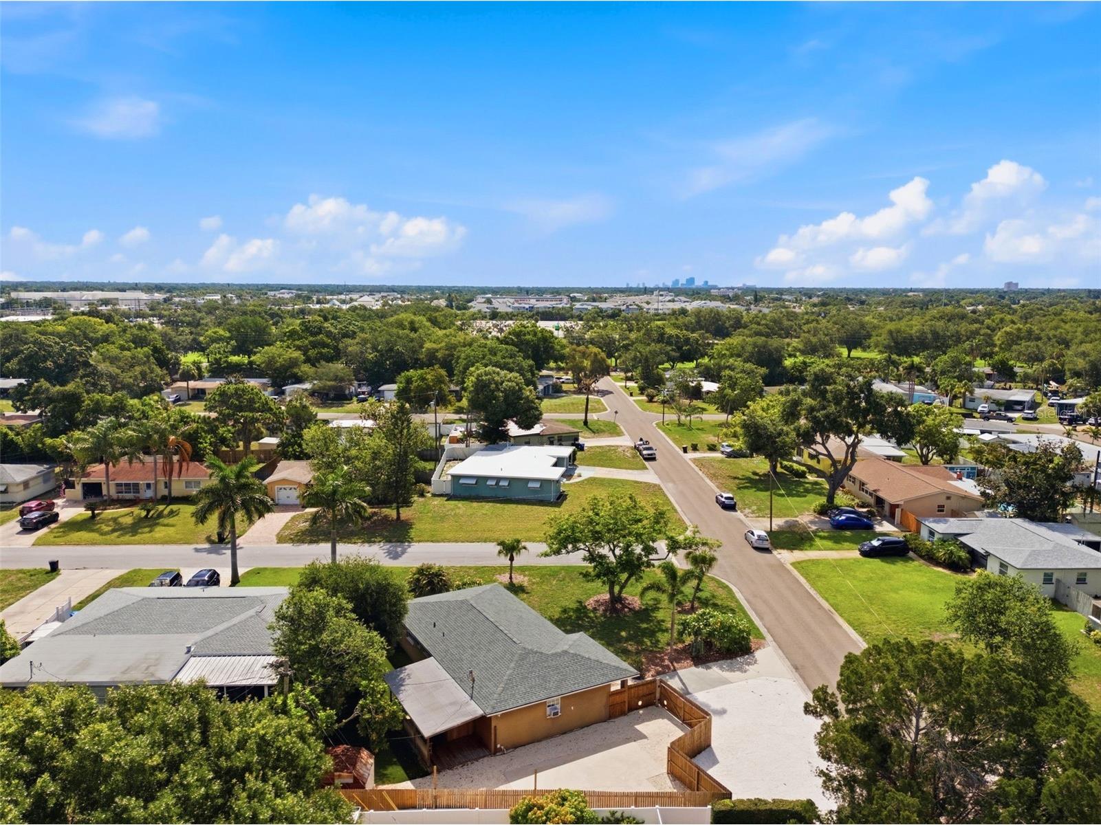 7555 19th Avenue N Saint Petersburg FL 33710 TB8516503 image32