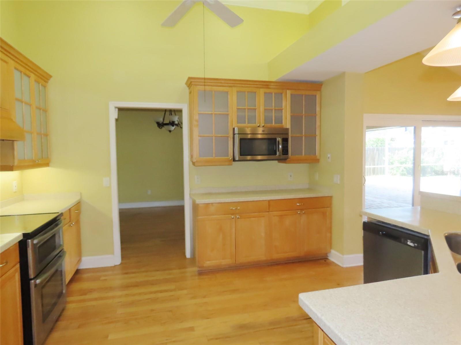 7555 Pine Valley Lane Seminole FL 33776 TB8522643 image6