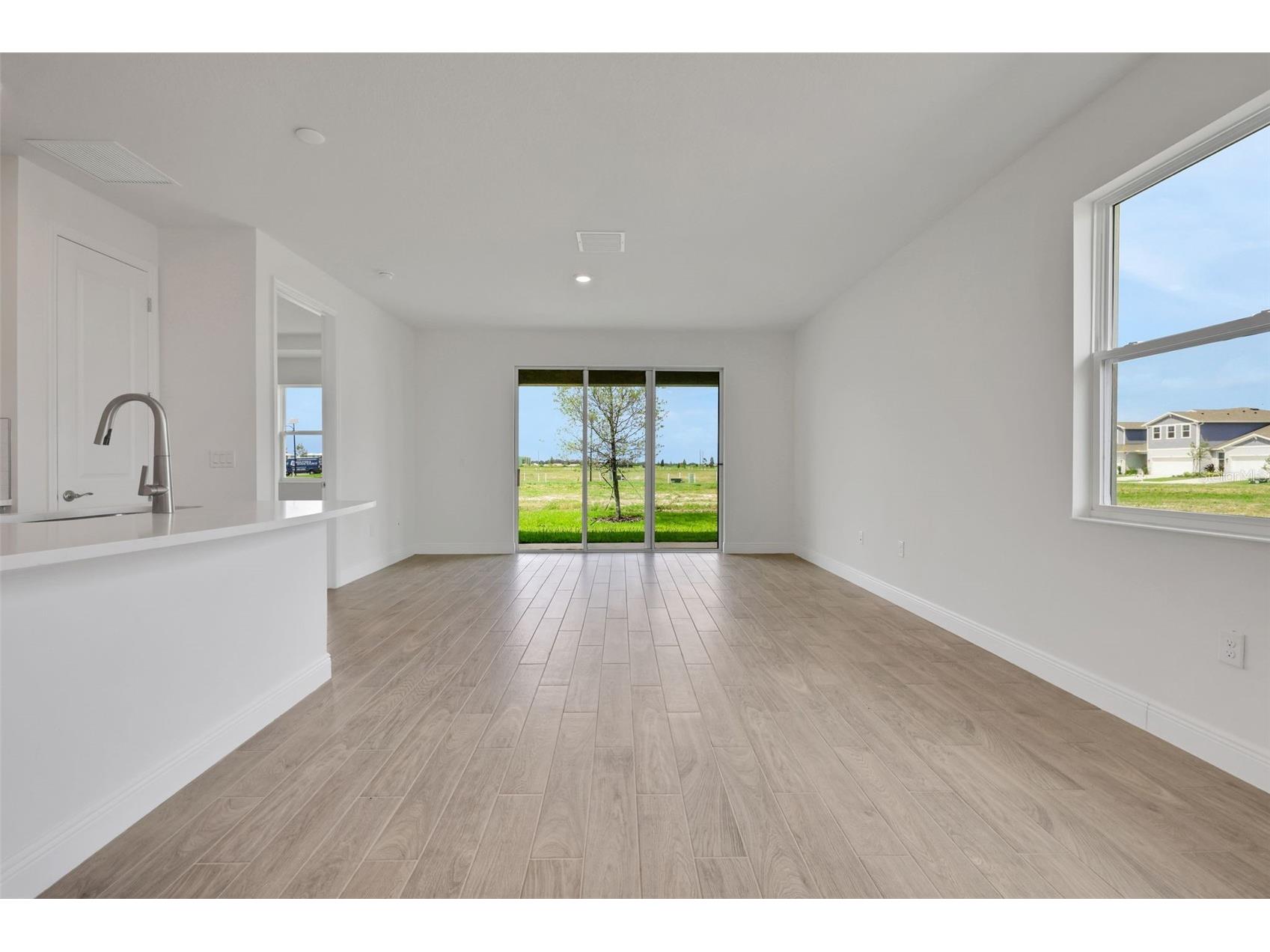 7555 Sea Oak Court Parrish FL 34219 - SEAIRE LAGOON G5110392 image26
