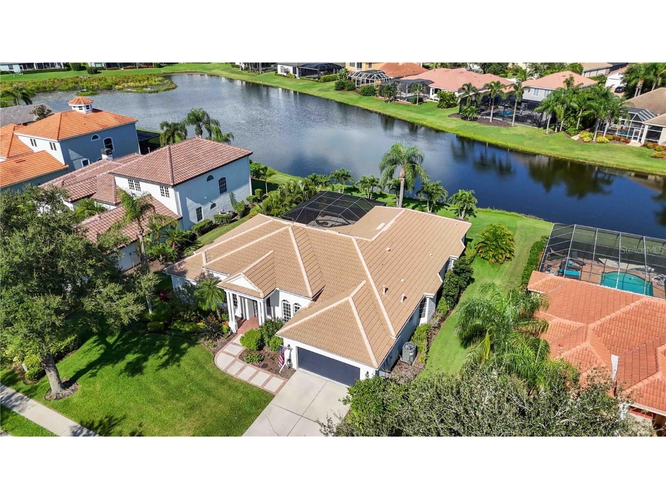 7555 Tori Way Lakewood Ranch FL 34202 A4660981 image1