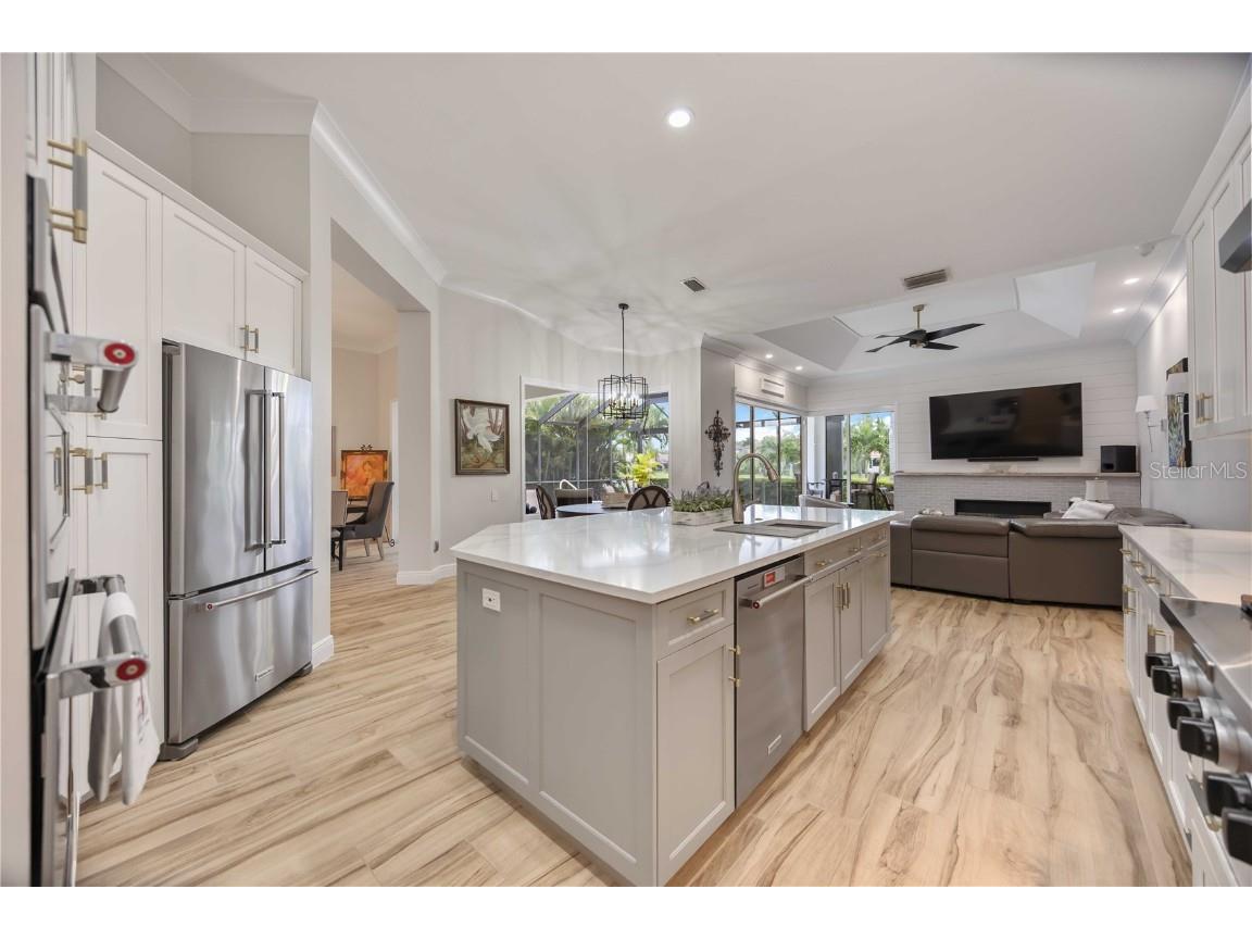 7555 Tori Way Lakewood Ranch FL 34202 A4660981 image18