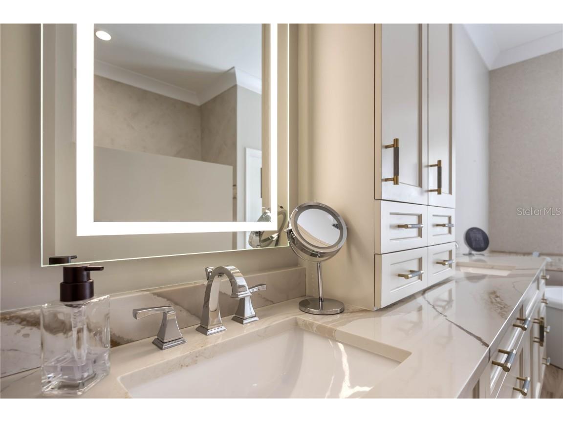 7555 Tori Way Lakewood Ranch FL 34202 A4660981 image43