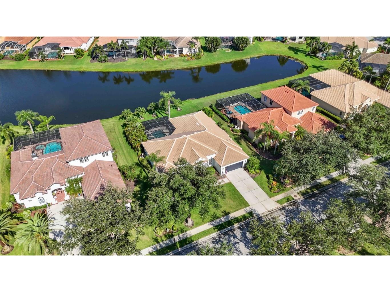 7555 Tori Way Lakewood Ranch FL 34202 A4660981 image53