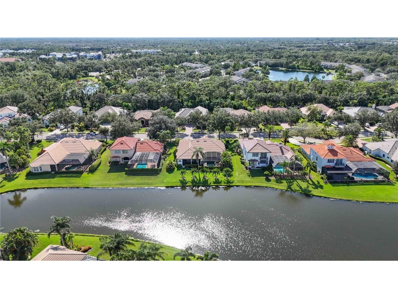 7555 Tori Way Lakewood Ranch FL 34202 A4660981 image57
