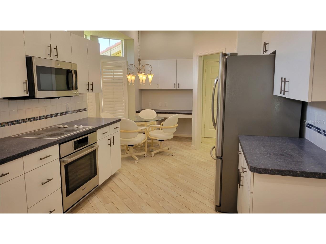 7557 Fairlinks Court Sarasota FL 34243 A4622781 image5