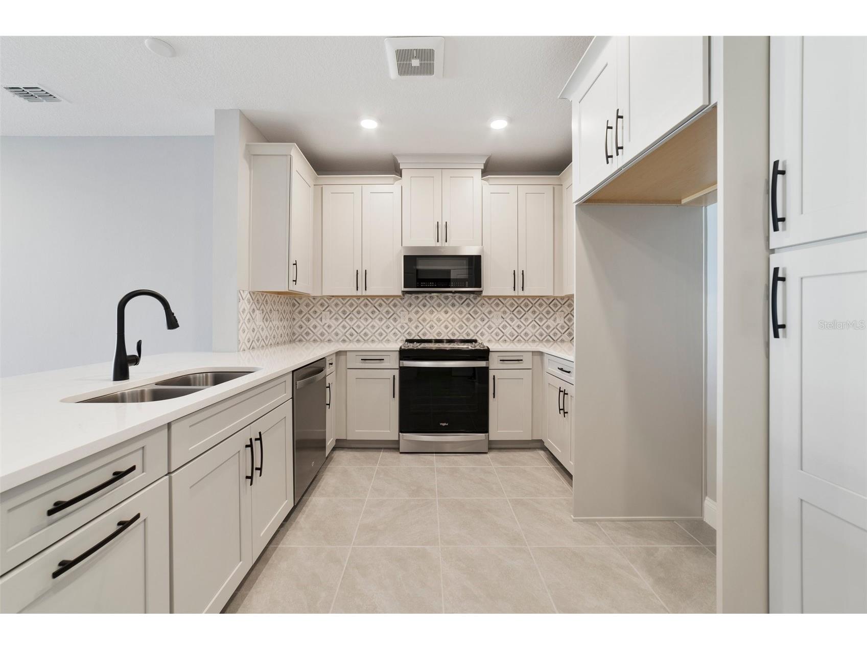 7557 Laureate Boulevard #6401 Orlando FL 32827 O6383767 image3