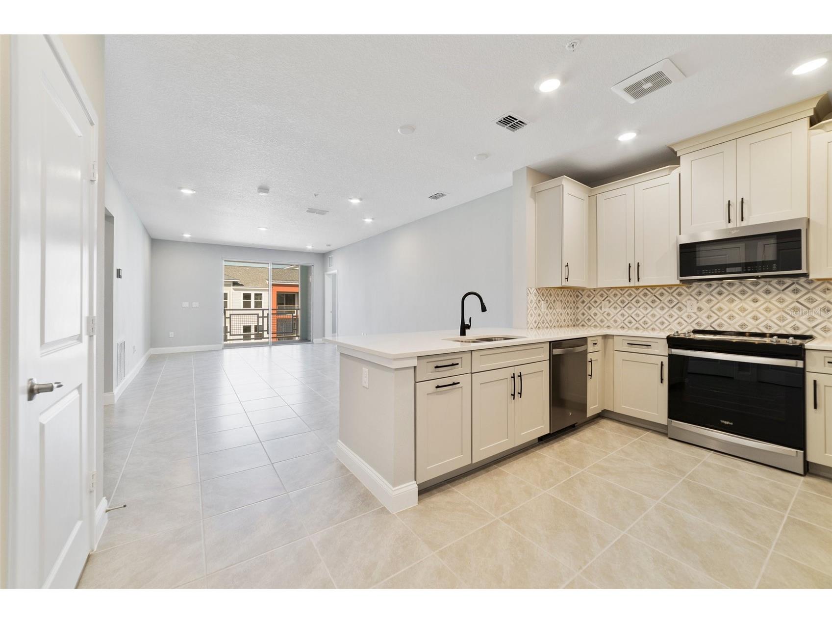 7557 Laureate Boulevard #6401 Orlando FL 32827 O6383767 image4