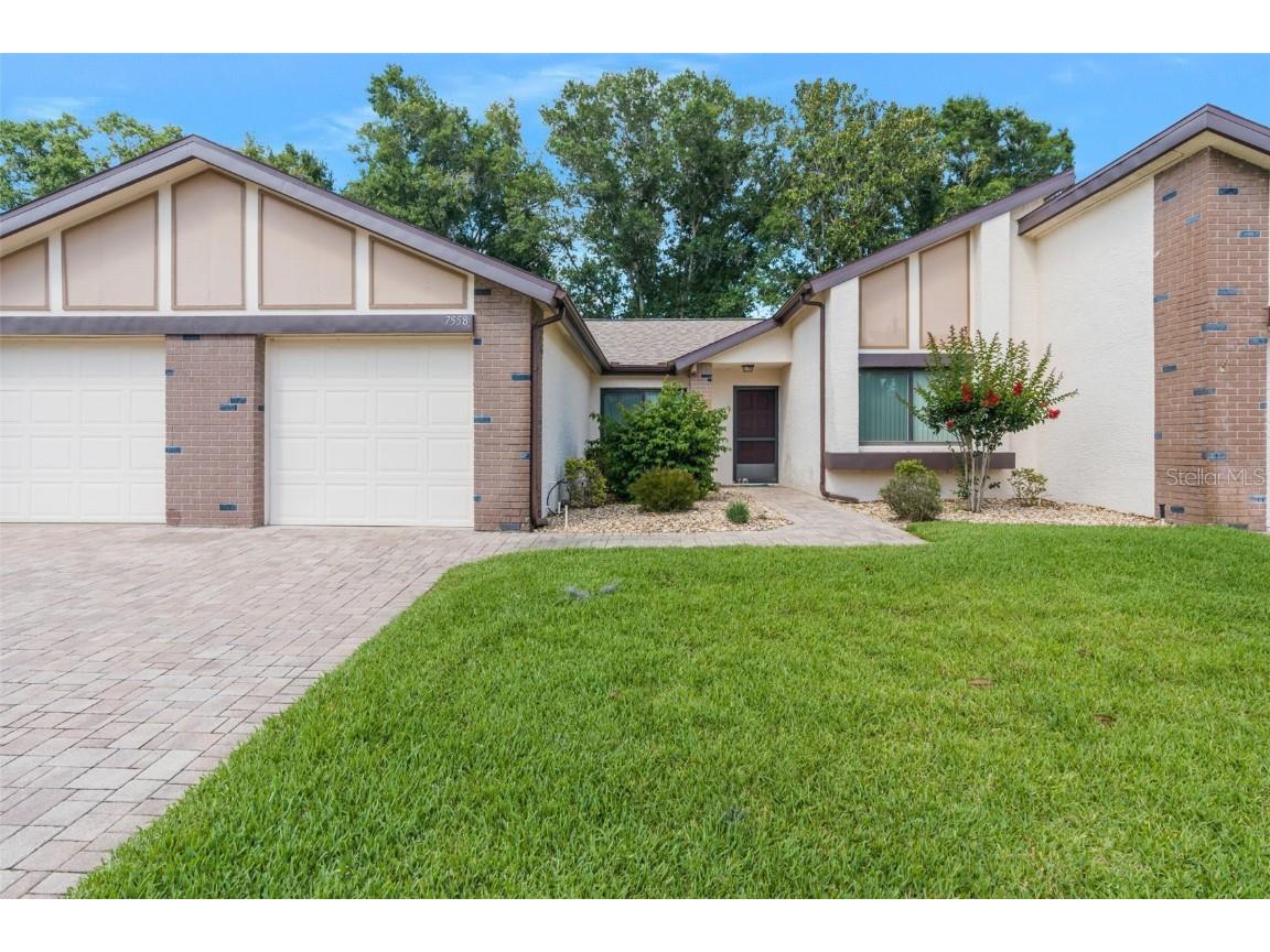 7558 Heather Walk Drive Weeki Wachee FL 34613 W7856128 image1