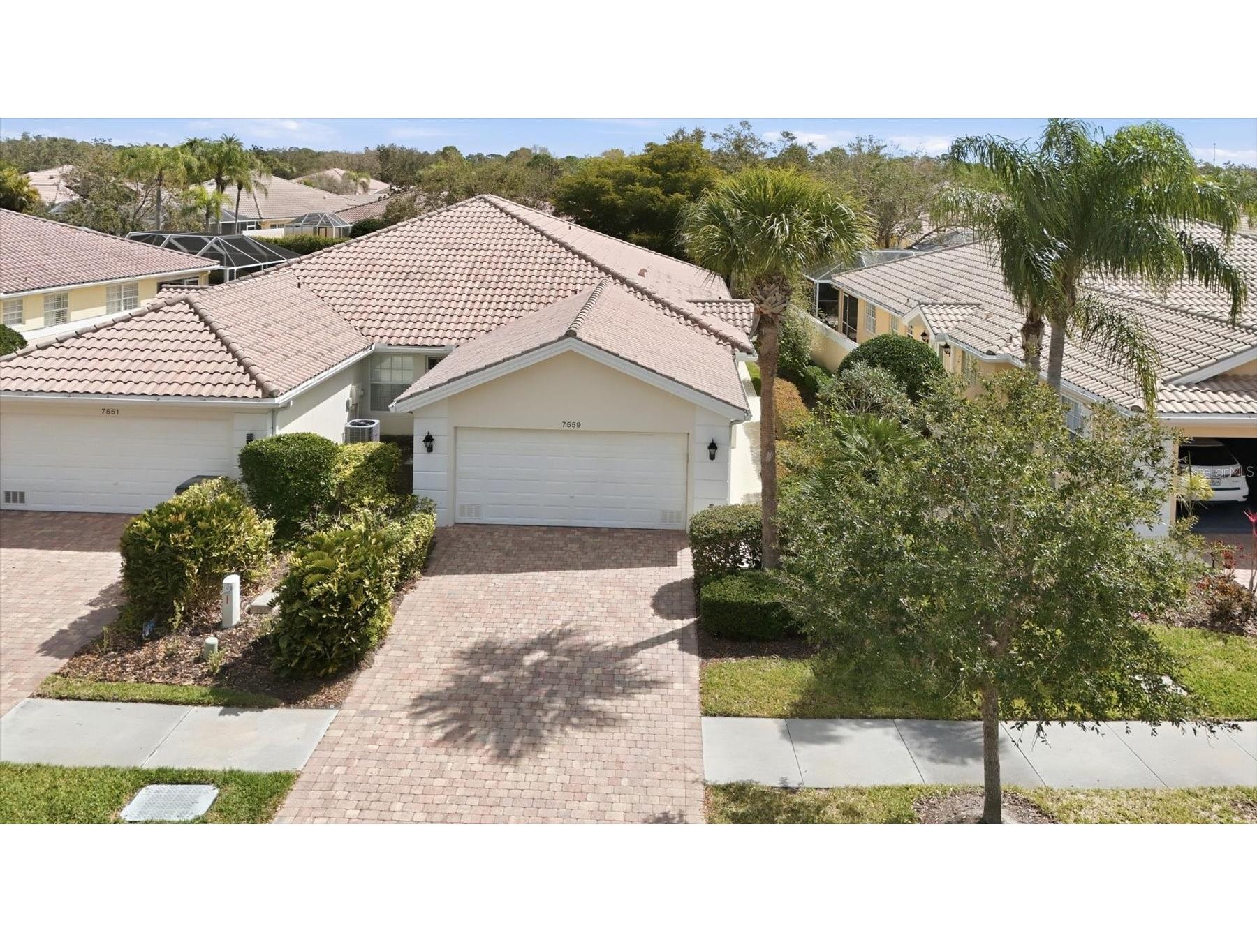 7559 Quinto Drive Sarasota FL 34238 A4684986 image1