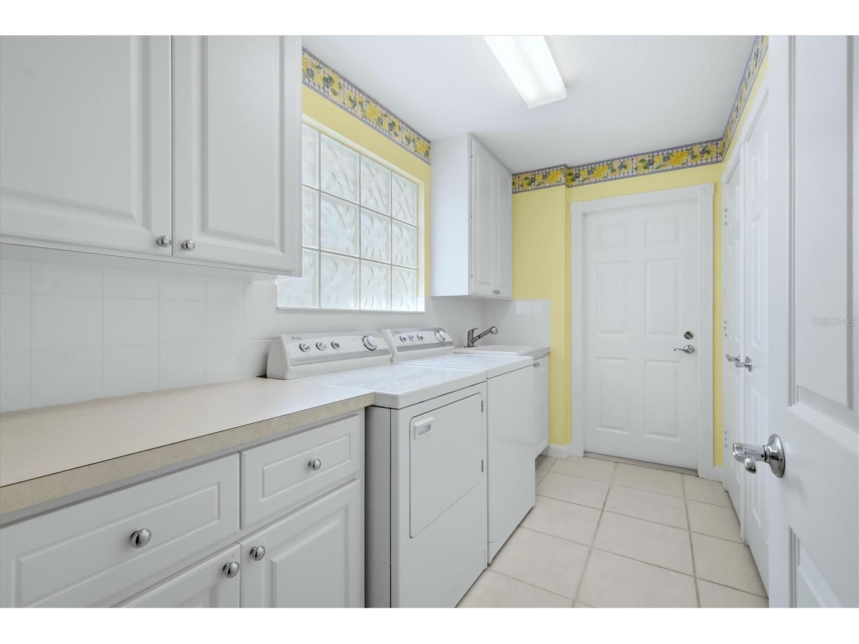 7559 Quinto Drive Sarasota FL 34238 A4684986 image27