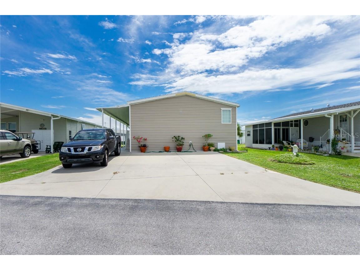 7559 Ratan Circle Port Charlotte FL 33981 - BUTTERFORD WATERWAY C7481116 image1