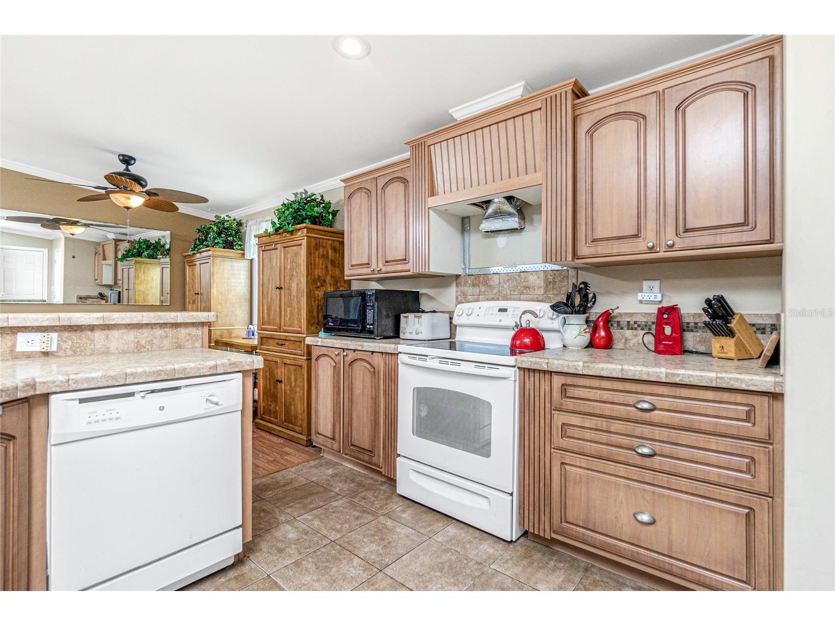 7559 Ratan Circle Port Charlotte FL 33981 - BUTTERFORD WATERWAY C7481116 image4