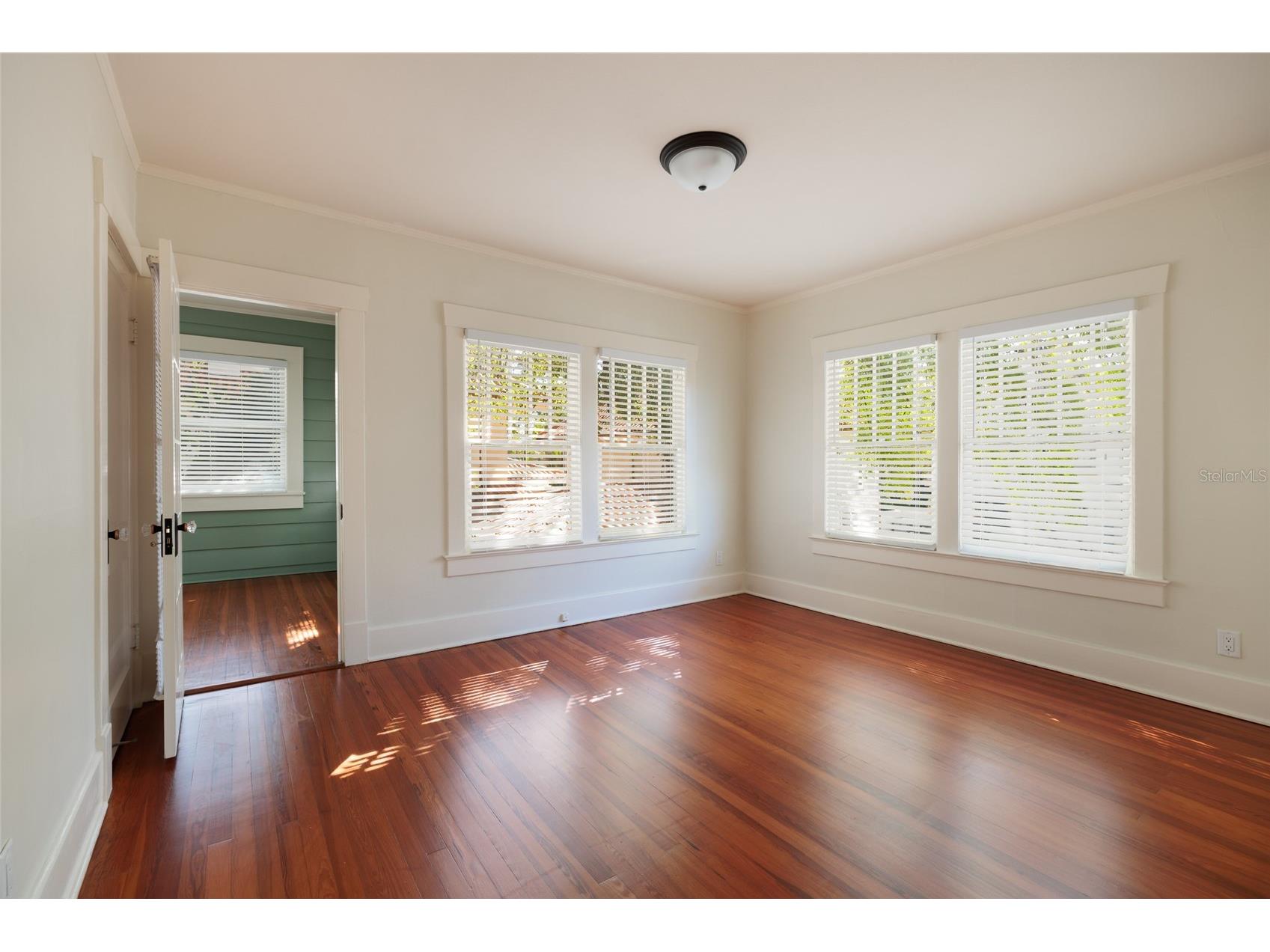 756 17th Avenue NE Saint Petersburg FL 33704 TB8488504 image26