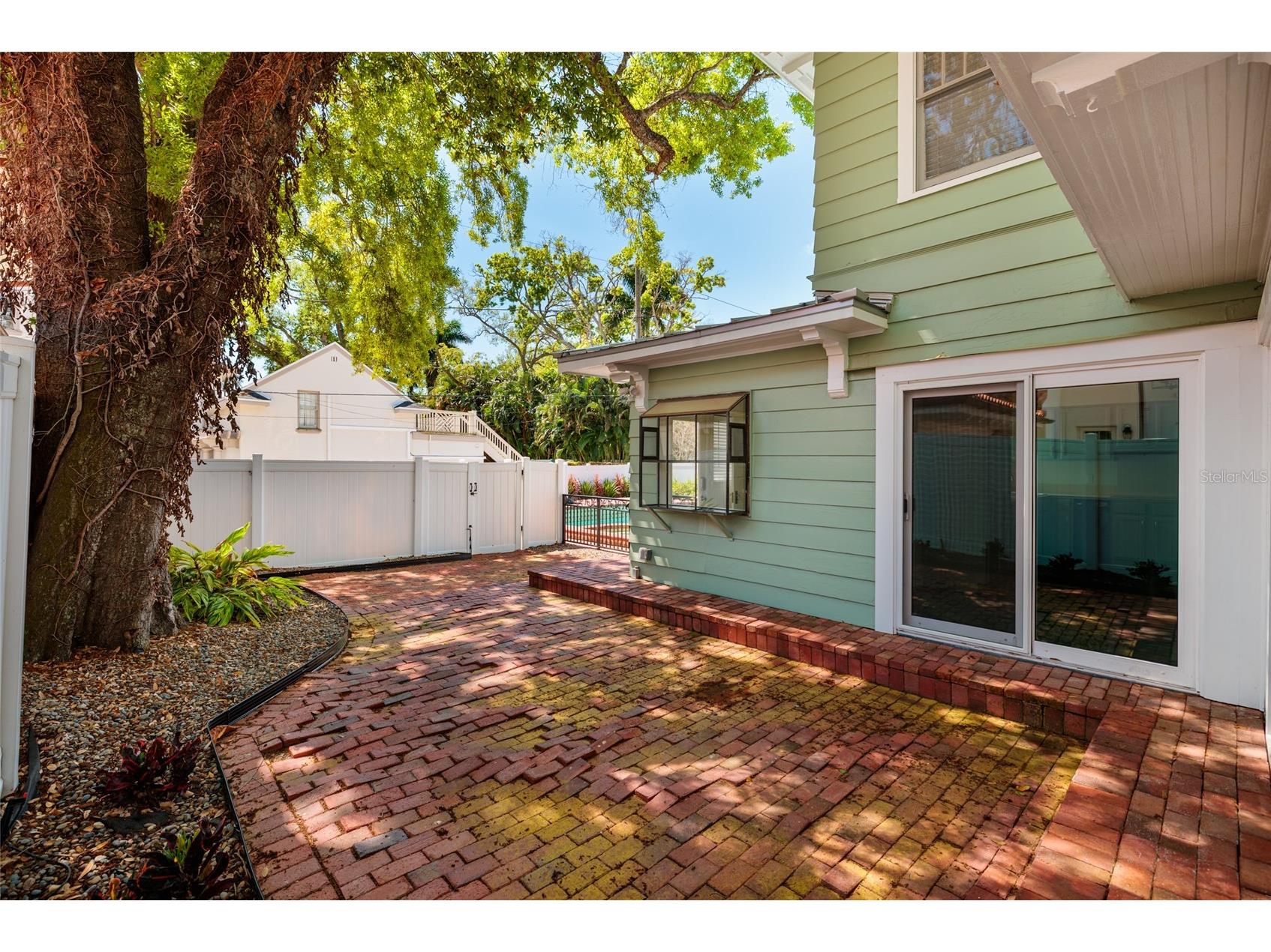 756 17th Avenue NE Saint Petersburg FL 33704 TB8488504 image28