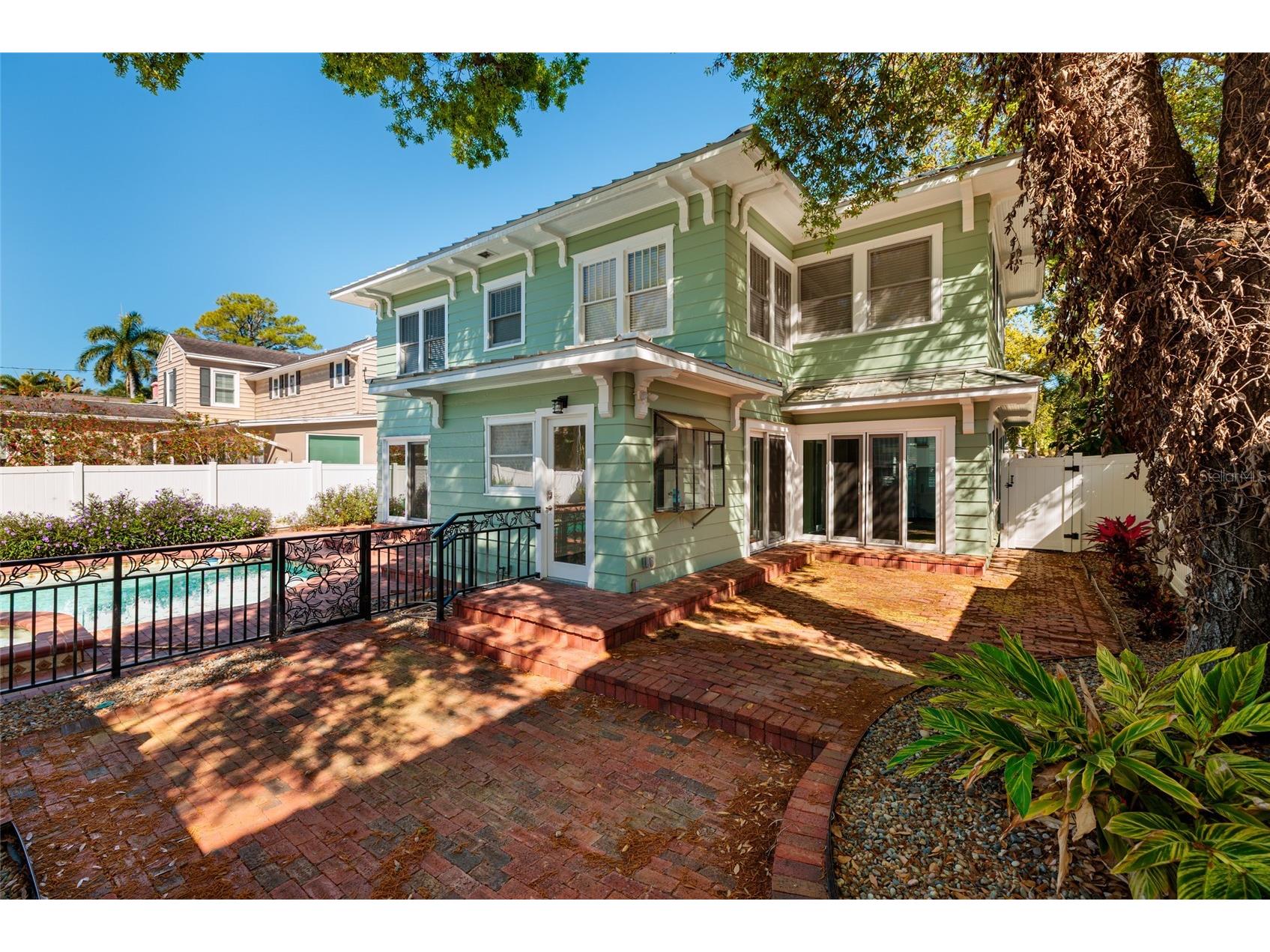 756 17th Avenue NE Saint Petersburg FL 33704 TB8488504 image37