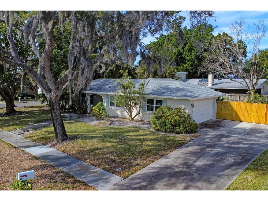 756 Hillcrest Drive Bradenton FL 34209 - WARNBER BAYOU A4609941 image1