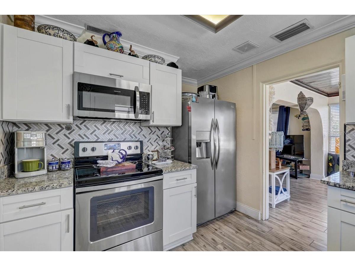 756 Mandalay Avenue Clearwater Beach FL 33767 TB8485832 image12
