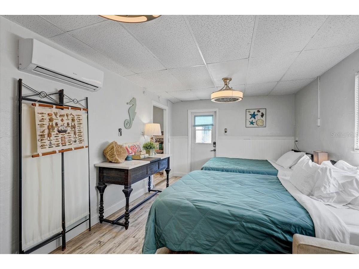 756 Mandalay Avenue Clearwater Beach FL 33767 TB8485832 image30