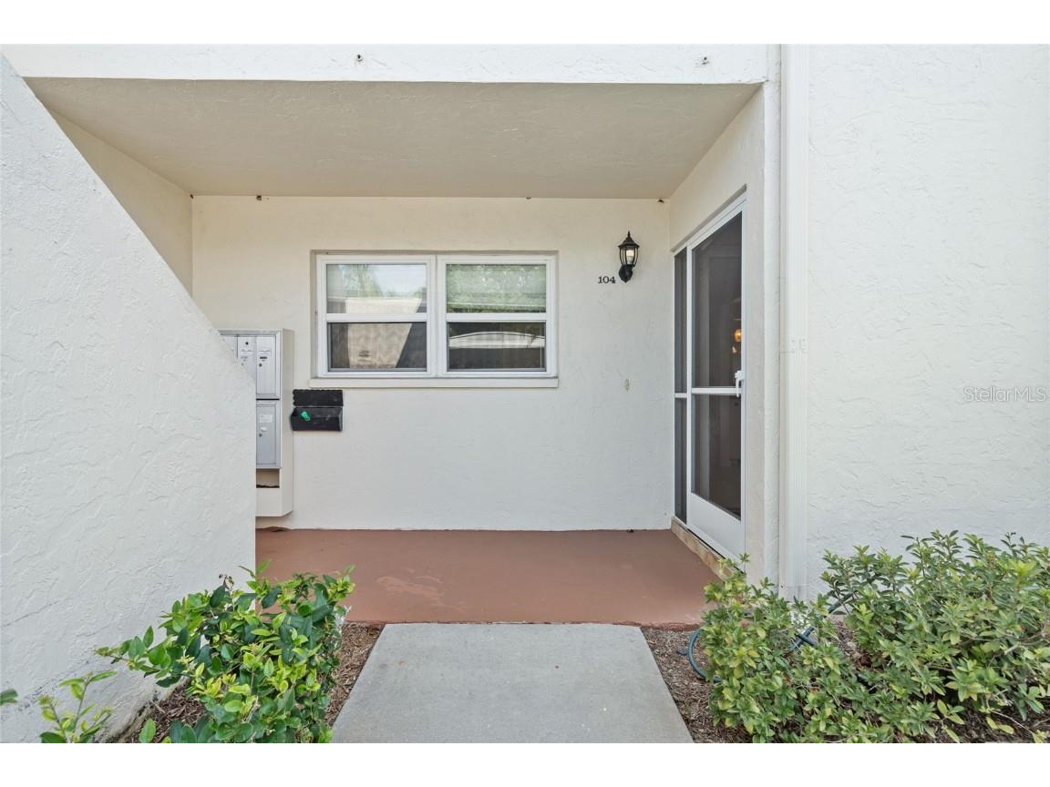 756 Village Circle #104 Venice FL 34292 A4580229 image1