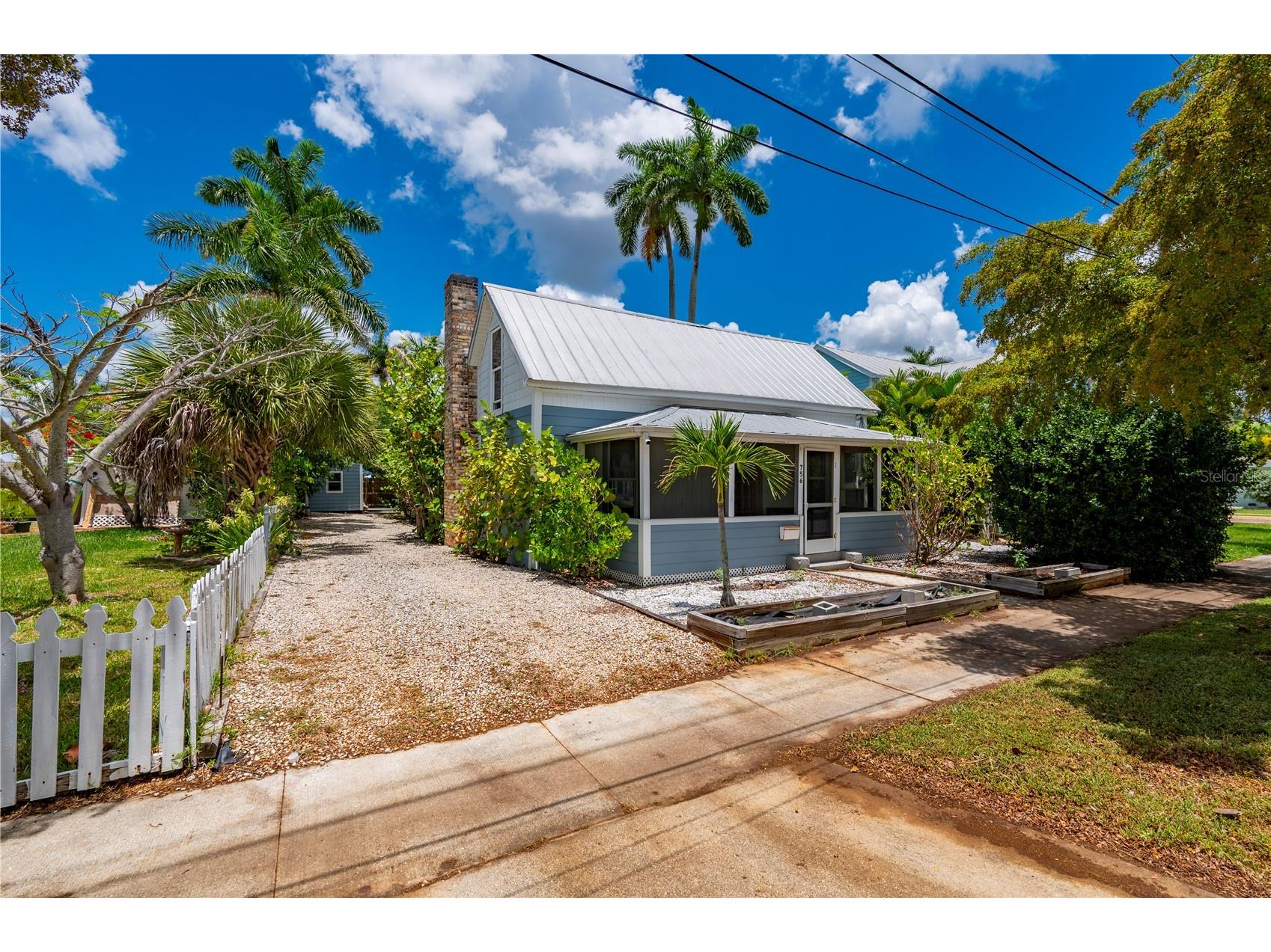 756 W Marion Avenue Punta Gorda FL 33950 C7526401 image1